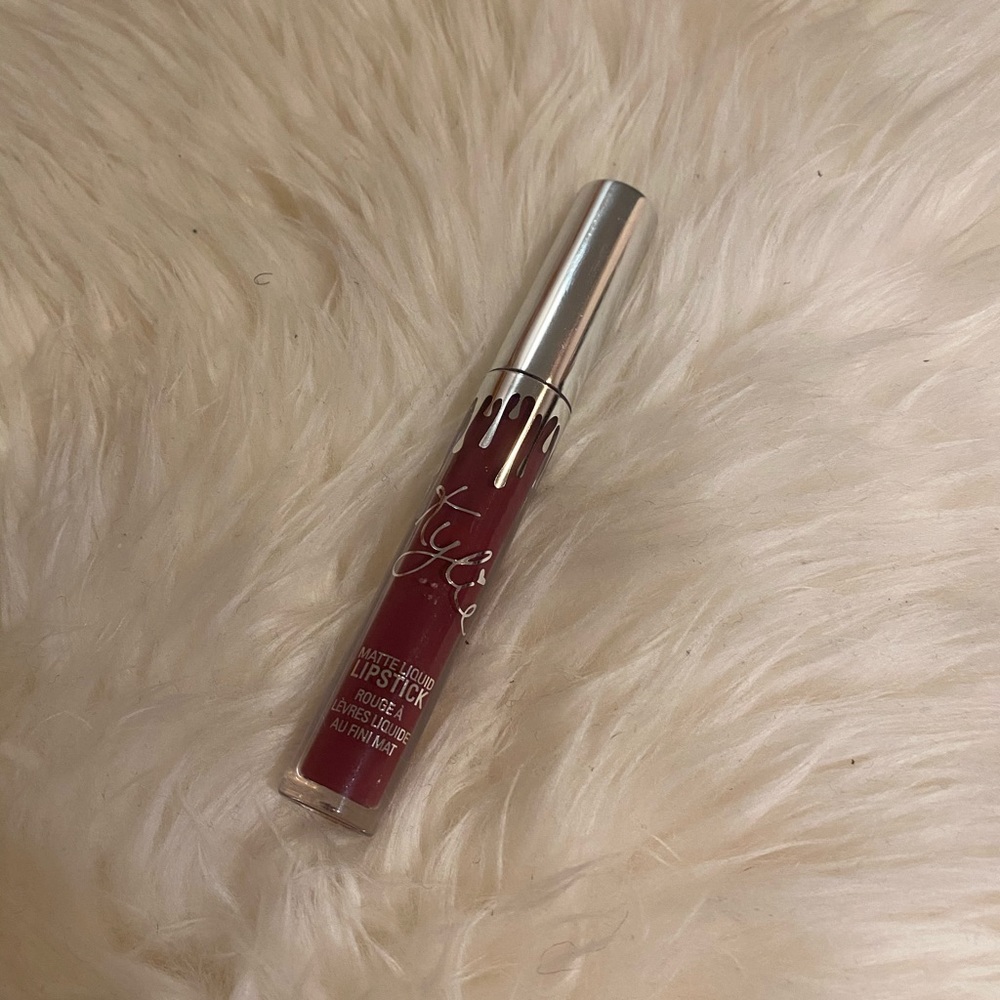 Kylie Cosmetics Liquid Lipstick (Blitzen)